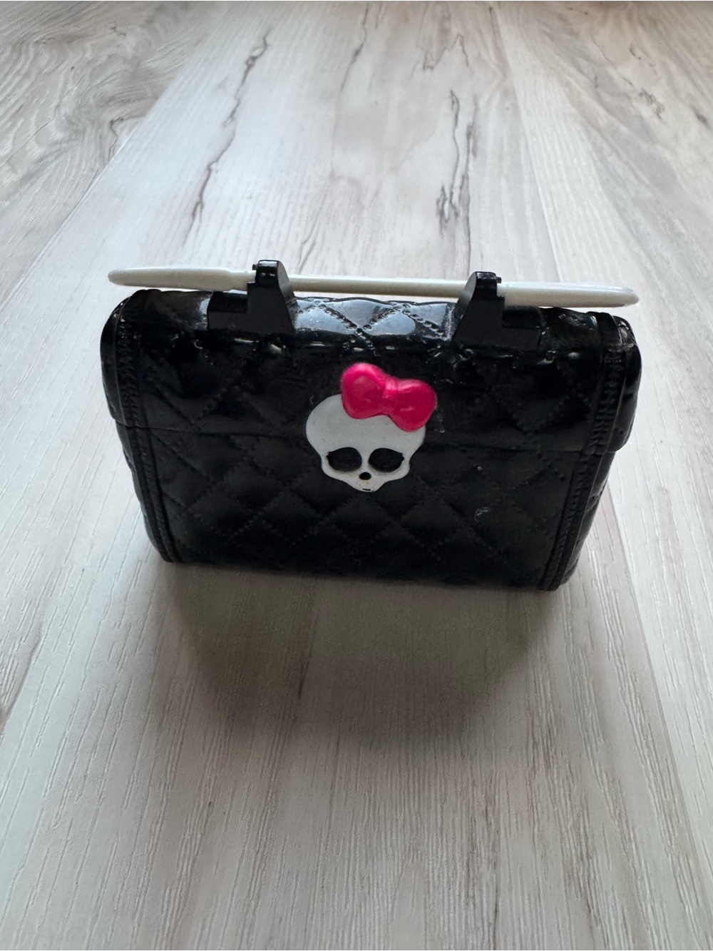 Black Mini Hard Shell Purse with Pink Bow Skull Accent